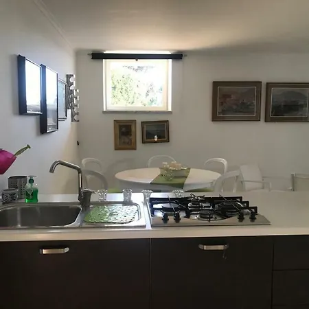 Cecilia Apartment Pozzuoli